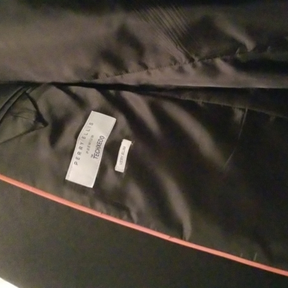 Perry Ellis Premium Black Techxedo Extreme Slim Fit Tuxedo - Picture 2 of 5